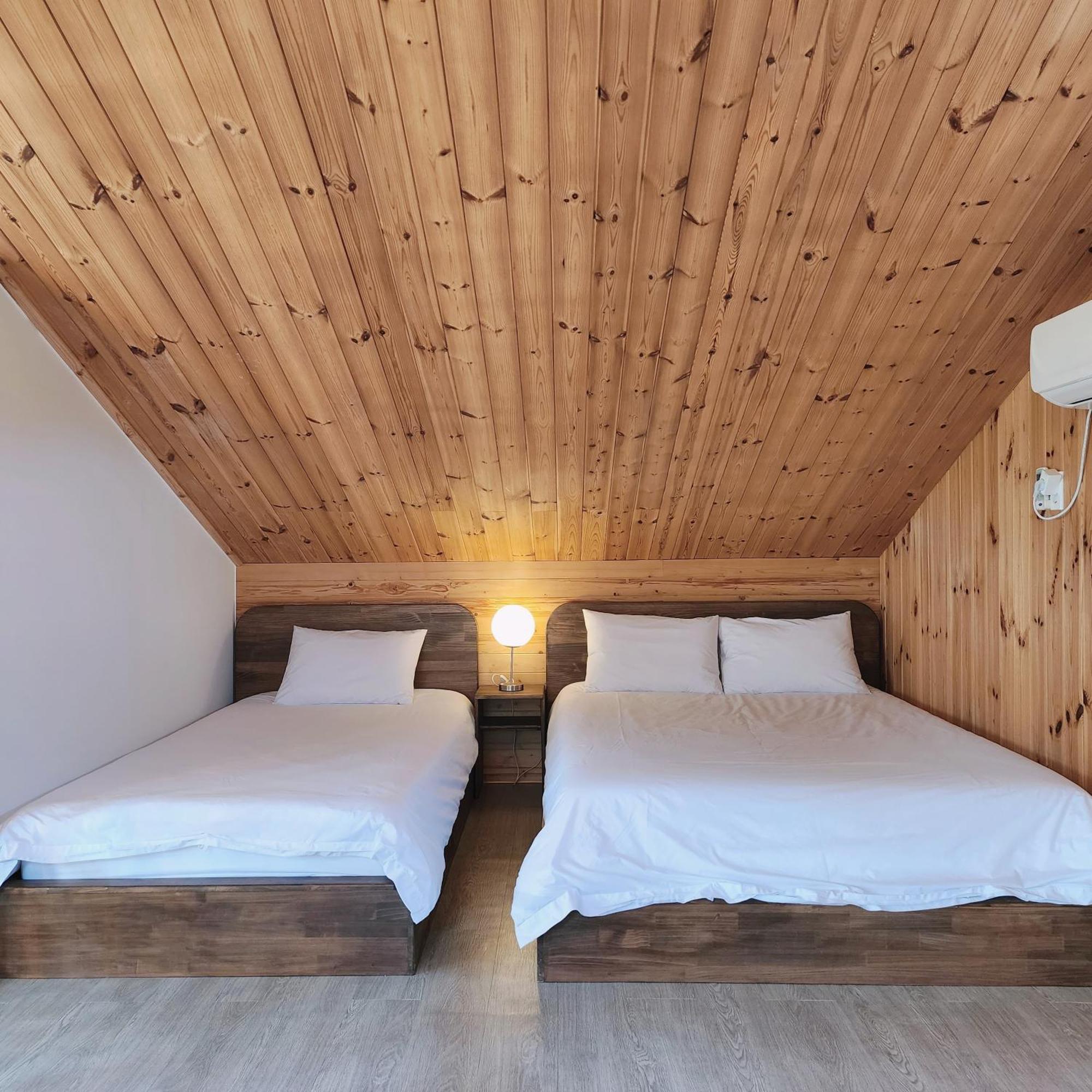 Jeju 542 Pension ซอกวีโพ ภายนอก รูปภาพ