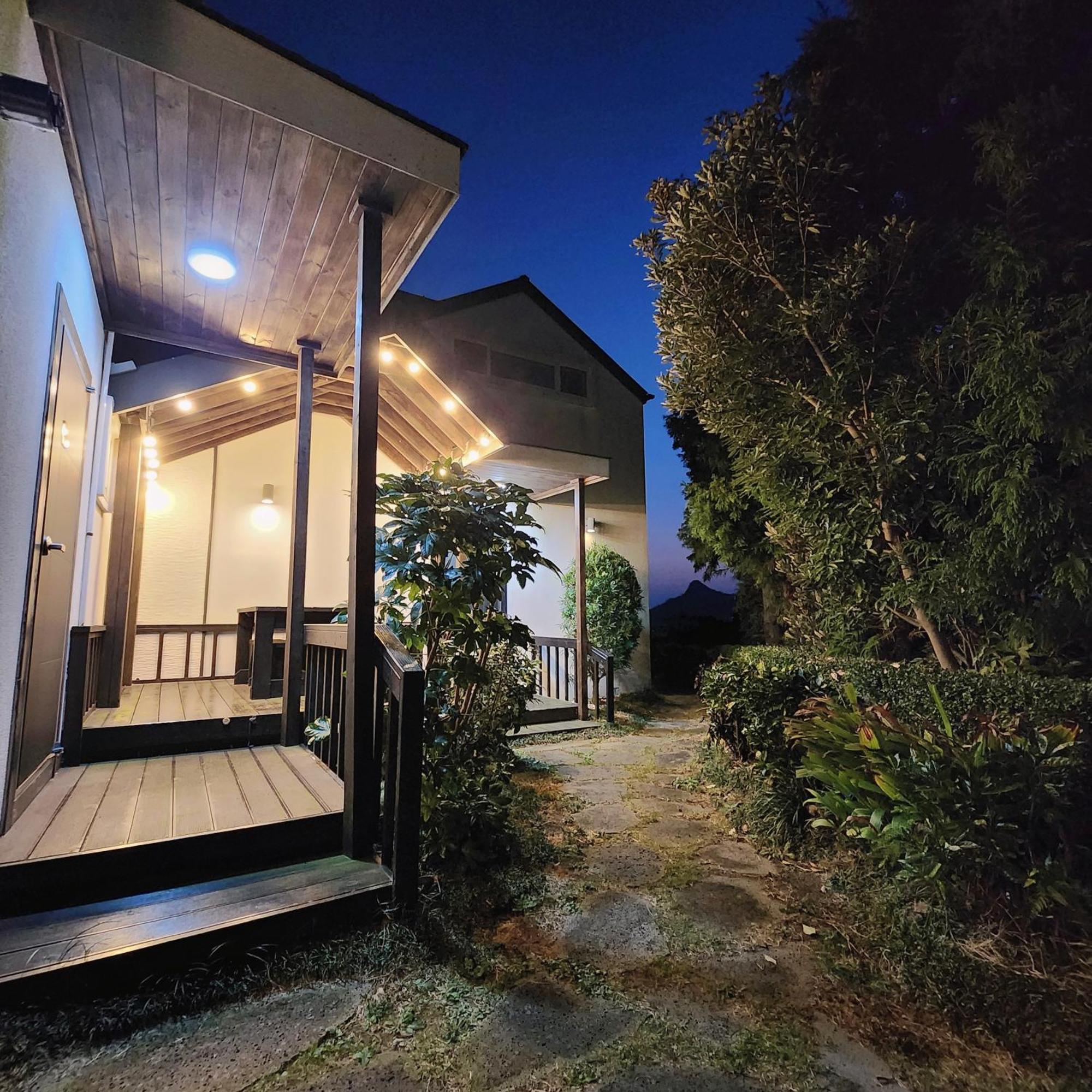 Jeju 542 Pension ซอกวีโพ ภายนอก รูปภาพ
